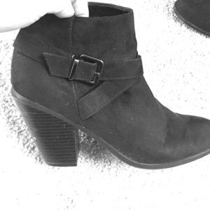 Banana republic ankle boots